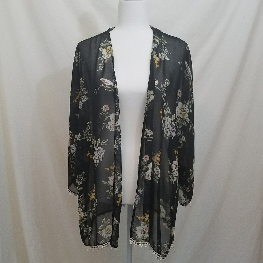 4/25$ Liberty Love Floral Sexy Open Cardigan Size M